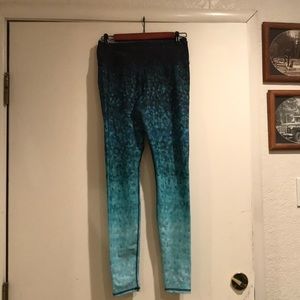 Blue Okiino Scale leggings